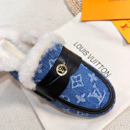 FLAT MULE IN COBALT BLUE MONOGRAM DENIM AND SHEARLING LINING