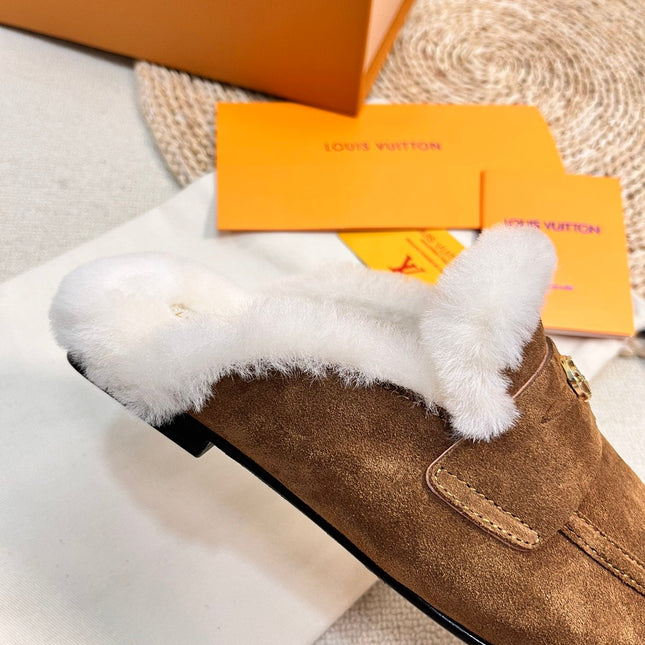 LV COSY FLAT COMFORT CLOG IN RUSSET BROWN SUEDE AND SHEARLING LINING