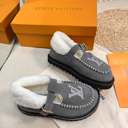 COLORADO COMFORT MARY JANE IN SHADOW GRAY SUEDE AND SHEARLING LINING