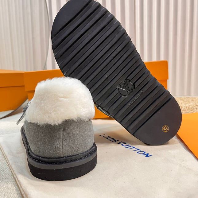 COLORADO COMFORT MARY JANE IN SHADOW GRAY SUEDE AND SHEARLING LINING