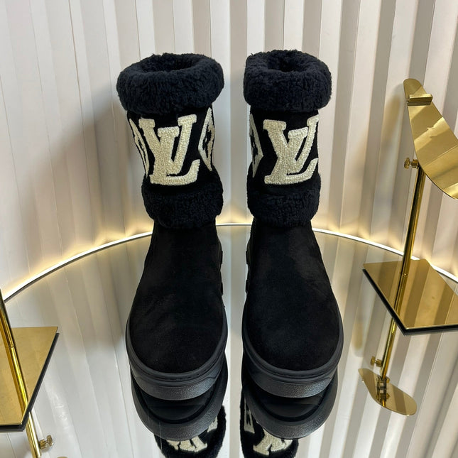 SNOWDROP FLAT ANKLE BOOTS IN BLACK SUEDE