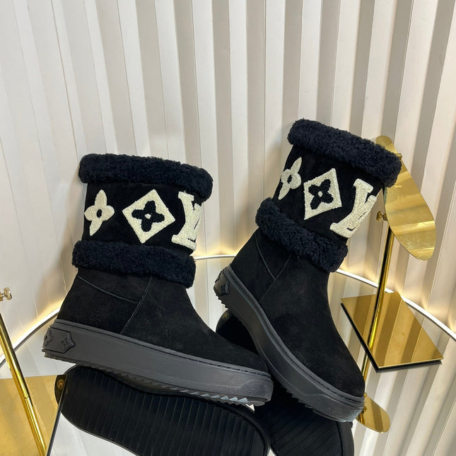 SNOWDROP FLAT ANKLE BOOTS IN BLACK SUEDE