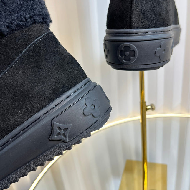 SNOWDROP FLAT ANKLE BOOTS IN BLACK SUEDE