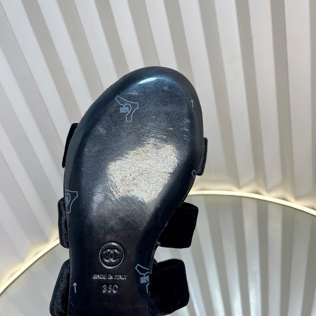 THREE STRAPS MULE IN BLACK VELVET