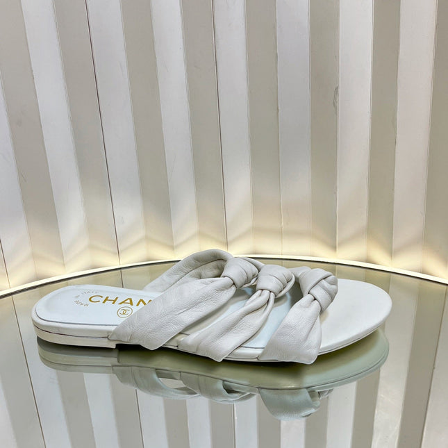 THREE STRAPS MULE IN WHITE CALFSKIN