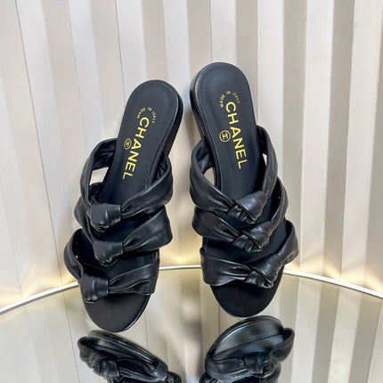 THREE STRAPS MULE IN BLACK CALFSKIN