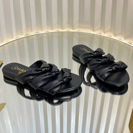 THREE STRAPS MULE IN BLACK CALFSKIN