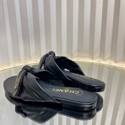 LACE SANDALS IN BLACK CALFSKIN