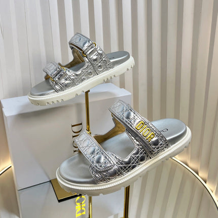 DIORACT SLIDES 25MM IN SILVER PATENT CALFSKIN