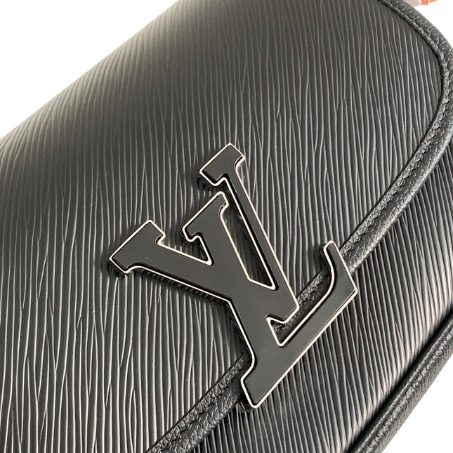 BUCI BAG 24 IN BLACK EPI GRAIN COWHIDE