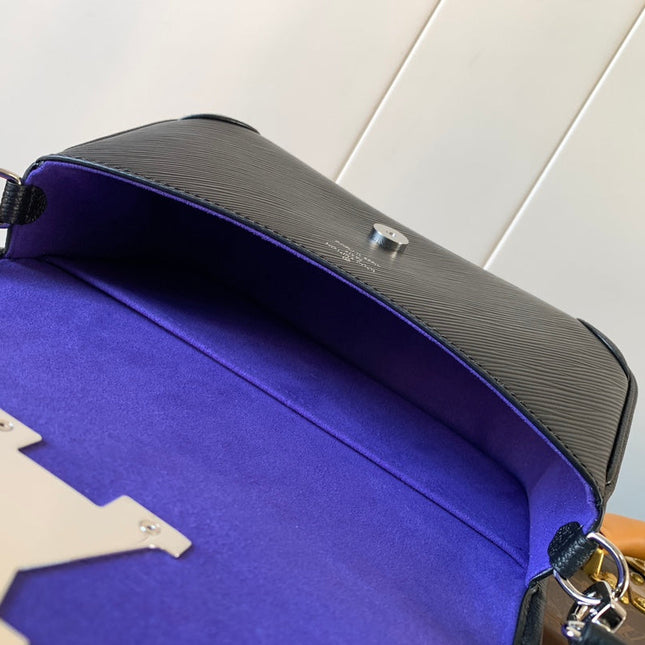 BUCI BAG 24 IN BLACK EPI GRAIN COWHIDE