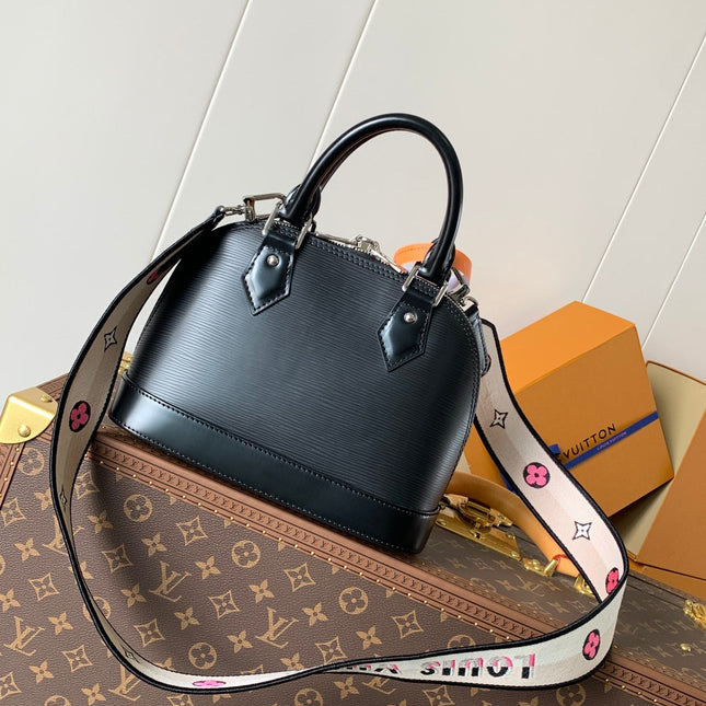 ALMA BB BAG 23 IN BLACK GRAIN EPI COWHIDE