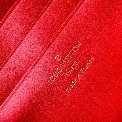 WALLET ON CHAIN CAPUCINES 23 IN RED SMOOTH CALFSKIN GOLD HARDWARE