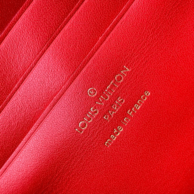 WALLET ON CHAIN CAPUCINES 23 IN RED SMOOTH CALFSKIN GOLD HARDWARE