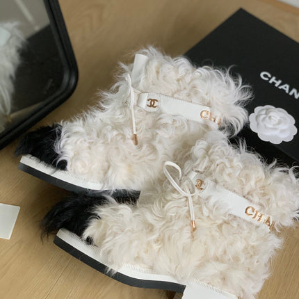 CC ANKLE BOOTS IN WHITE MIX BLACK WOOL FUR