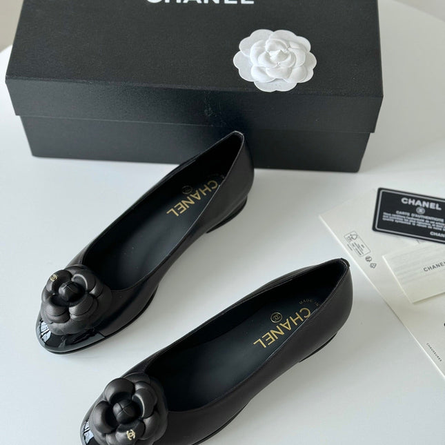 BALLET FLAT BLACK LAMBSKIN WITH FLOWER