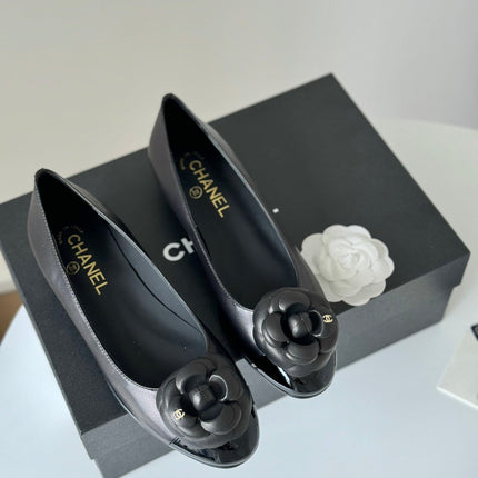 BALLET FLAT BLACK LAMBSKIN WITH FLOWER