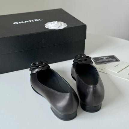 BALLET FLAT BLACK LAMBSKIN WITH FLOWER