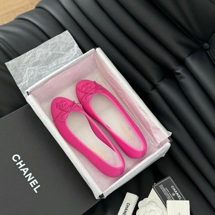 CLASSIC BALLET FLATS BRIGHT PINK LAMBSKIN