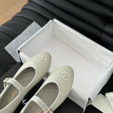 MARY JANE SHOES IN GREY LAMBSKIN