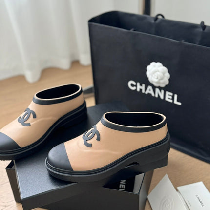 SHORT BOOTS IN BEIGE CREAM MIX BLACK RUBBER