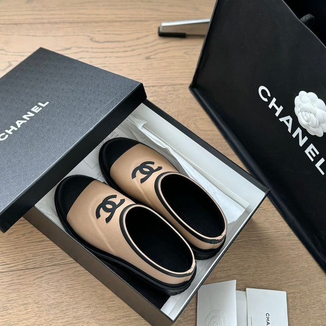 SHORT BOOTS IN BEIGE CREAM MIX BLACK RUBBER