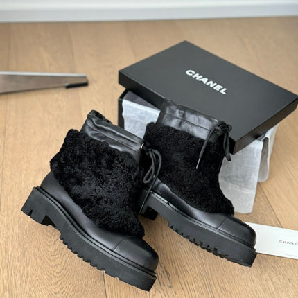 CC CHUNKY BOOTS IN BLACK SMOOTH FLEECE AND CALFSKIN