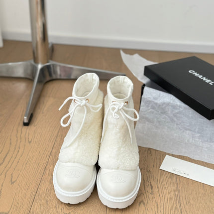 CC CHUNKY BOOTS IN WHITE SMOOTH FLEECE AND CALFSKIN