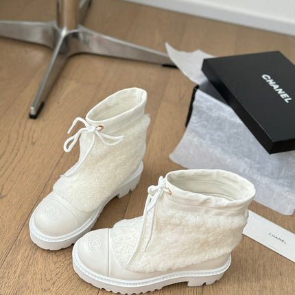 CC CHUNKY BOOTS IN WHITE SMOOTH FLEECE AND CALFSKIN