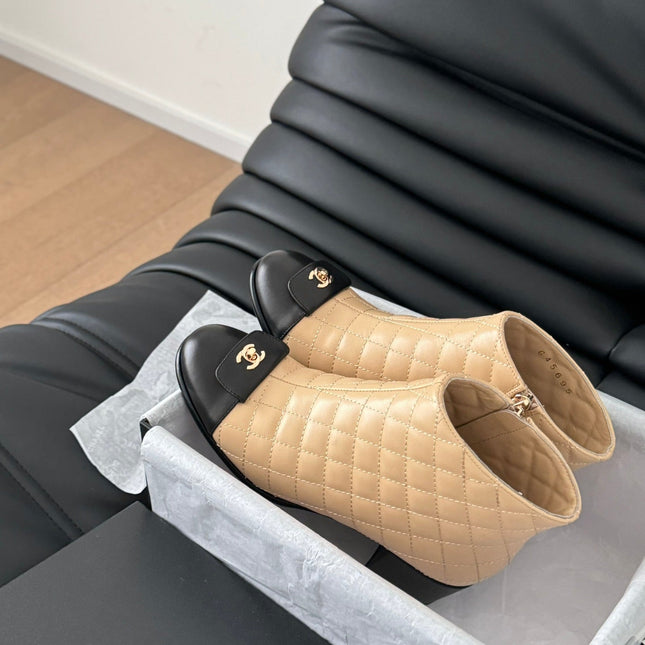 CC SHORT BOOTS 65 MM IN SEPIA BEIGE MIX BLACK QUILTED PATTERN LAMBSKIN