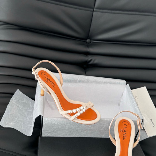 PEARL SANDAL IN WHITE AND VIVID ORANGE LAMBSKIN 75 MM