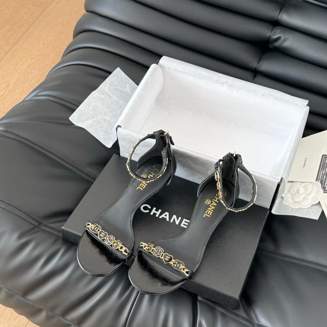 MID-HEEL 35 MM SANDAL IN BLACK SHEEPSKIN WITH STICKERS