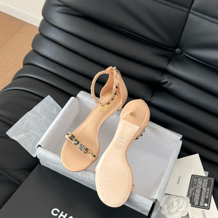 MID-HEEL 35 MM SANDAL IN NUDE TAN SHEEPSKIN WITH STICKERS