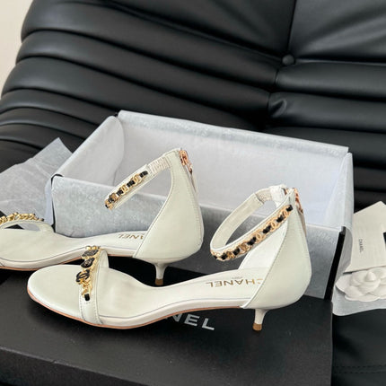 MID-HEEL 35 MM SANDAL IN WHITE SHEEPSKIN WITH STICKERS