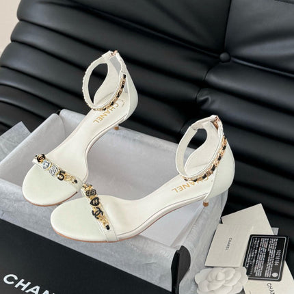 MID-HEEL 35 MM SANDAL IN WHITE SHEEPSKIN WITH STICKERS