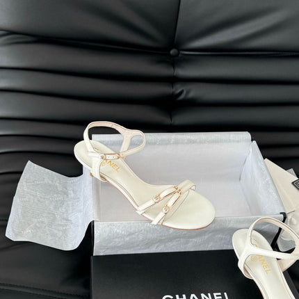 MID-HEEL 35 MM SANDAL IN WHITE SHEEPSKIN