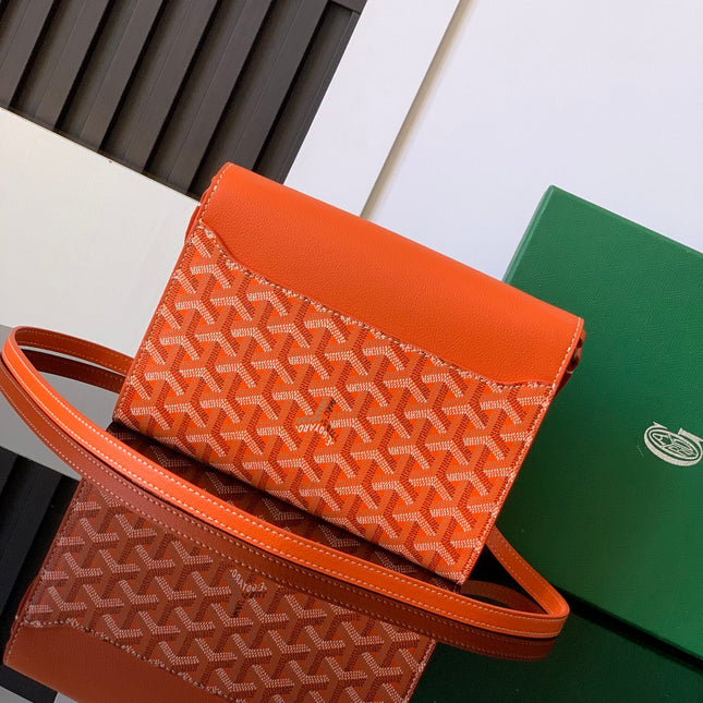 CHYPRE WALLET-POUCH 21 IN ORANGE GOYARDINE CANVAS AND CALFSKIN
