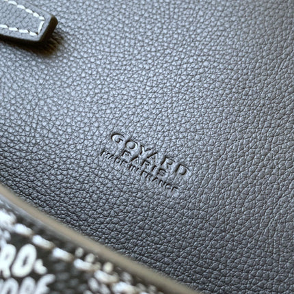 CHYPRE WALLET-POUCH 21 IN GRAY GOYARDINE CANVAS AND CALFSKIN
