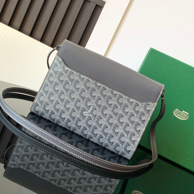 CHYPRE WALLET-POUCH 21 IN GRAY GOYARDINE CANVAS AND CALFSKIN