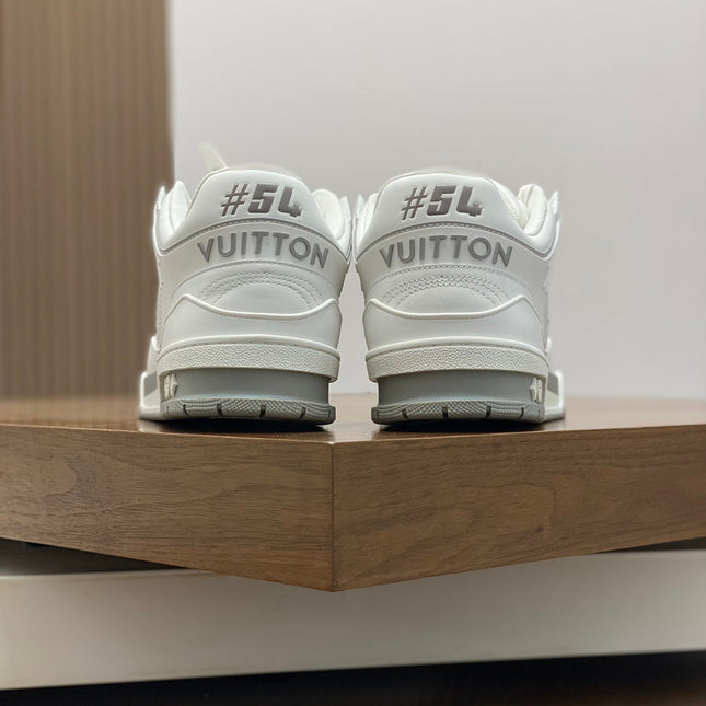 LV TRAINER  WHITE SNEAKER