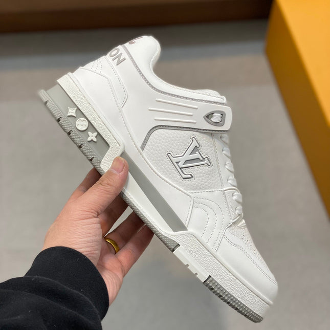 LV TRAINER  WHITE SNEAKER