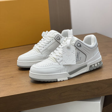 LV TRAINER  WHITE SNEAKER