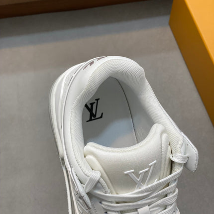 LV TRAINER  WHITE SNEAKER