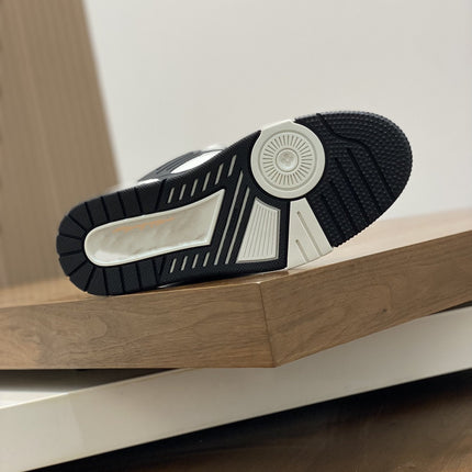 LV TRAINER  BLACK WHITE SNEAKER