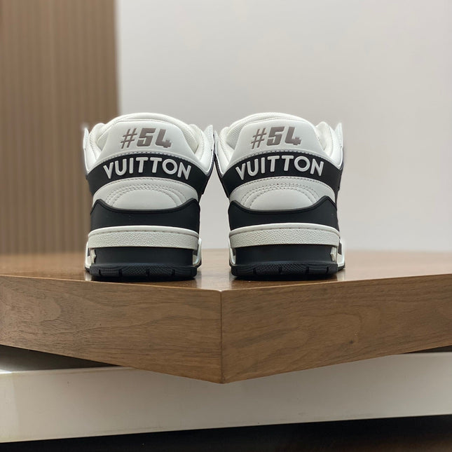 LV TRAINER  BLACK WHITE SNEAKER