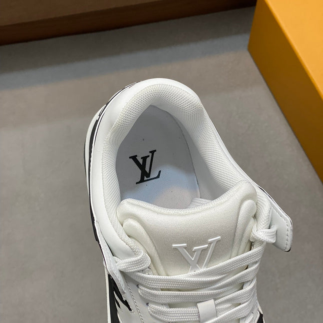 LV TRAINER  BLACK WHITE SNEAKER