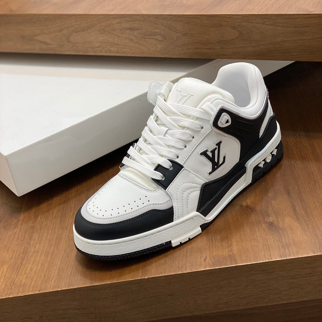 LV TRAINER  BLACK WHITE SNEAKER
