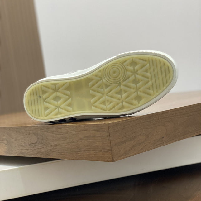LV MONOGRAM BEIGE AND WHITE SNEAKERS