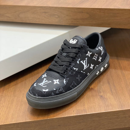LV MONOGRAM BLACK SNEAKERS