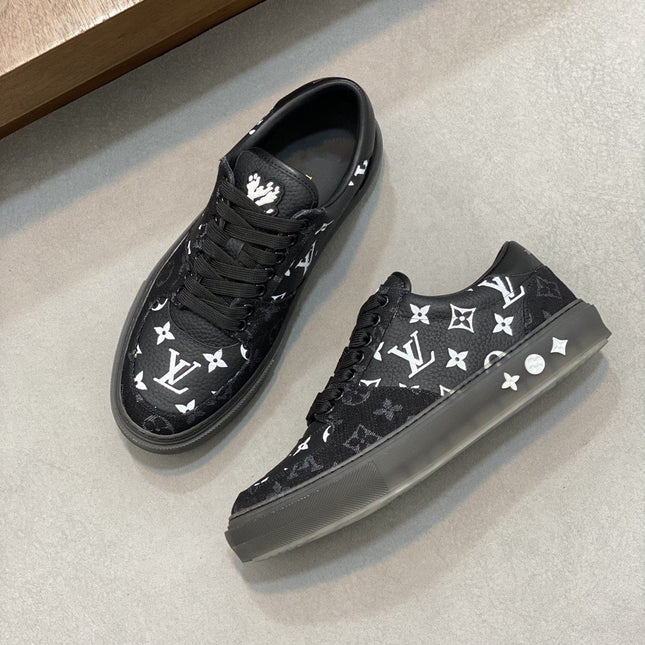 LV MONOGRAM BLACK SNEAKERS